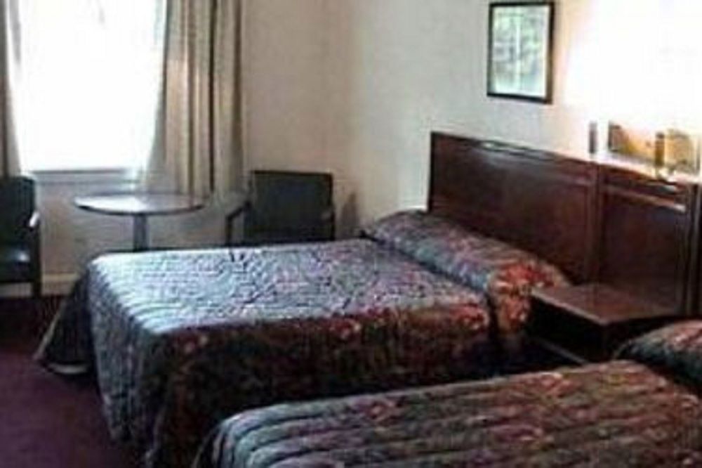 Bassett Motel Williamsburg Phòng bức ảnh