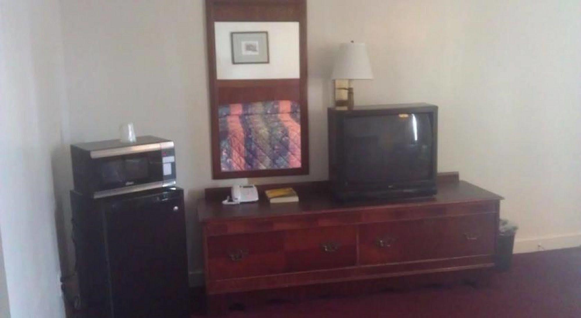 Bassett Motel Williamsburg Ngoại thất bức ảnh